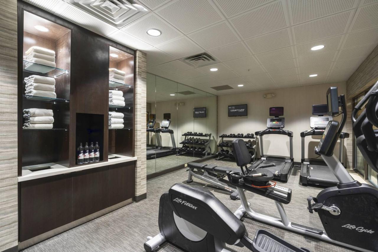 Courtyard By Marriott Cleveland Willoughby Hotel Buitenkant foto