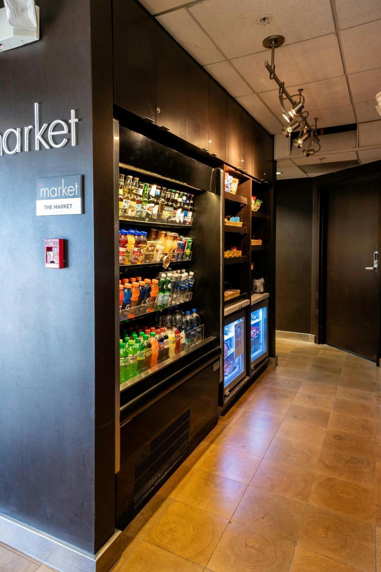 Courtyard By Marriott Cleveland Willoughby Hotel Buitenkant foto