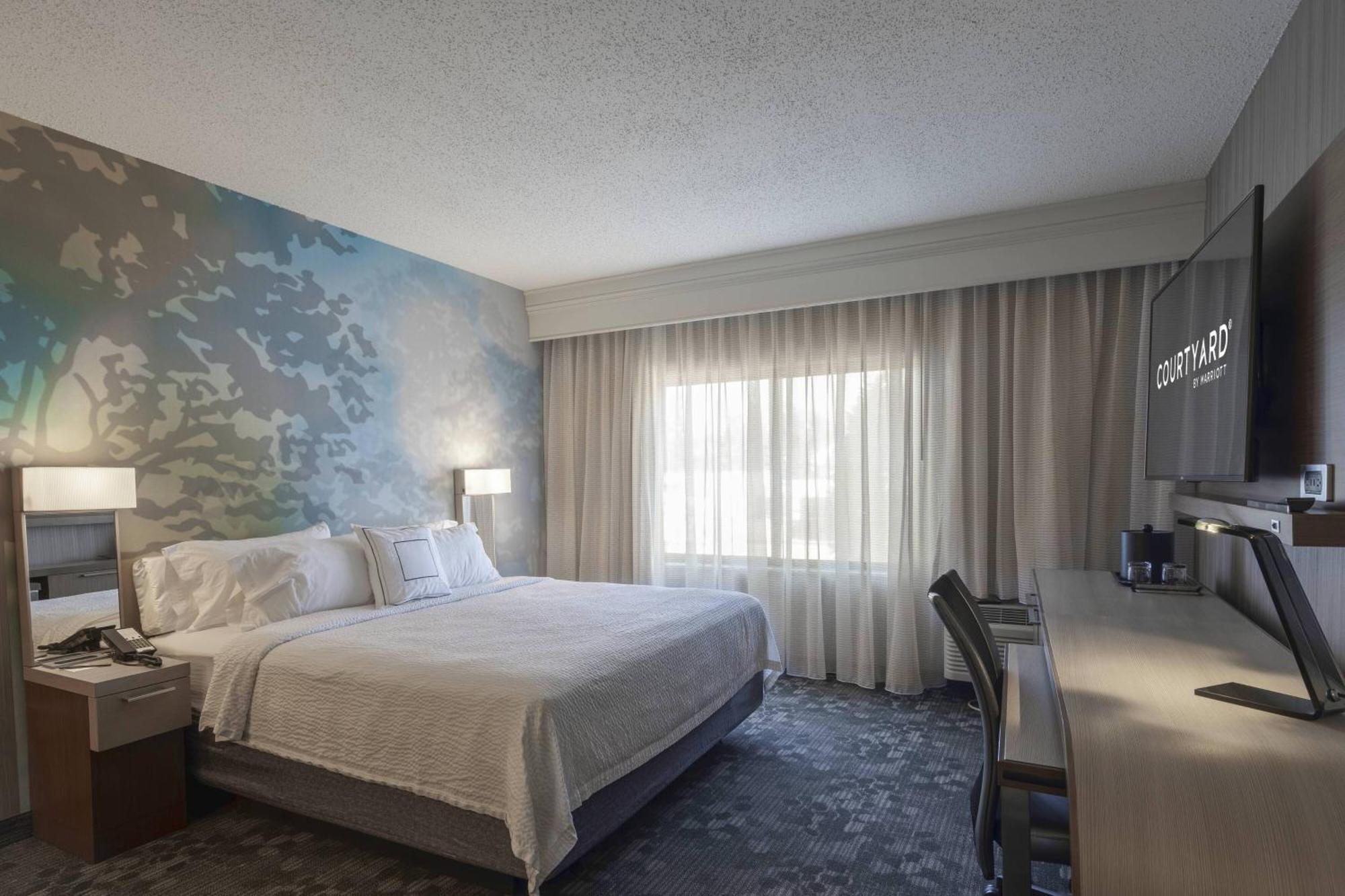 Courtyard By Marriott Cleveland Willoughby Hotel Buitenkant foto
