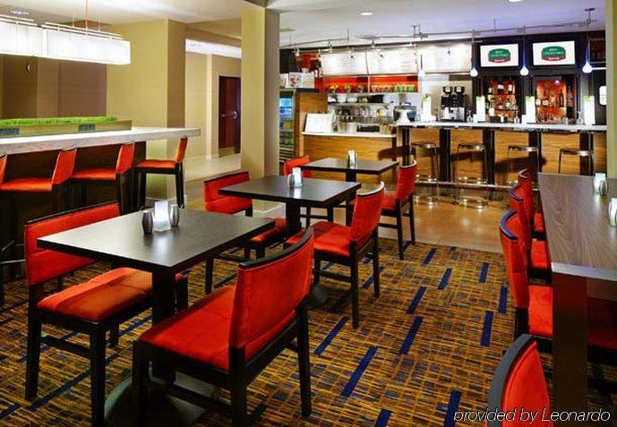 Courtyard By Marriott Cleveland Willoughby Hotel Restaurant foto
